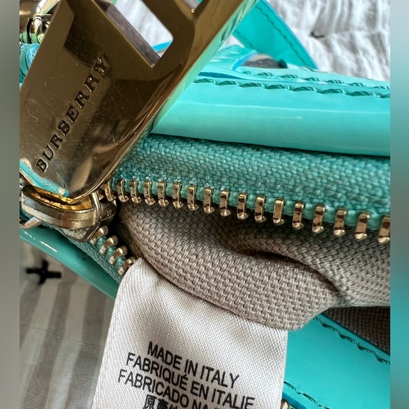 Burberry Prorsum stitch crossbody clutch teal stripe bag. Rare find!! - Picture 7 of 11
